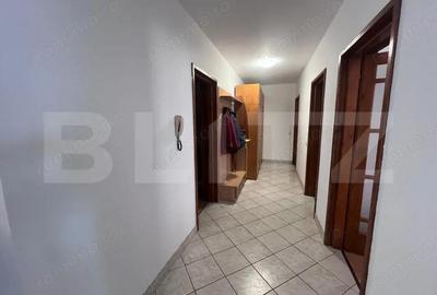 Casă cu 7 camere cu Teren 430 Mp în Gruia - 18