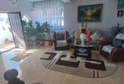 De vanzare casa P+E, la 3 min de Roman, teren 300 mp - 20