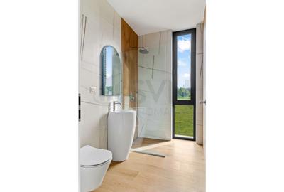 Casă individuală cu 5 camere cu Canalizare în Balotești - 12