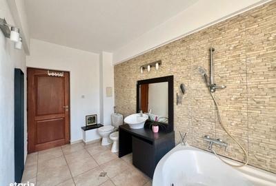 Casă cu 8 camere cu Teren 521 Mp în Brănești - 3