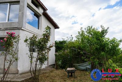 ID 6689 EXCLUSIVITATE Casa cu vedere la Lacul Somova! - 8