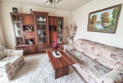 Apartament cu 2 camere decomandat în Micro 16 - 3