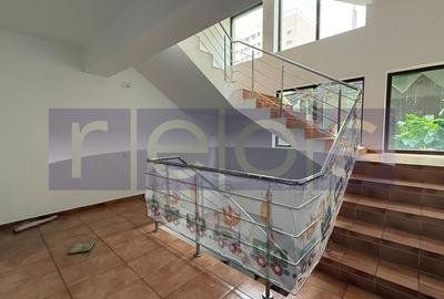 DE ÎNCHIRIAT VILĂ CĂMIN DE BĂTRÂN I AFTERSCHOOL I GARAJ+CURTE I ZONA CENTRALĂ - 2