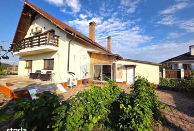 Casă cu 4 camere cu Teren 680 Mp în Costești - 2