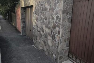 Casă cu 5 camere cu Teren 240 Mp în Bucureștii Noi