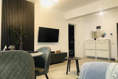 Apartament cu 2 camere decomandat, mobilat în Tractorul - 3