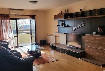 Apartament cu 4 camere în Central - 2