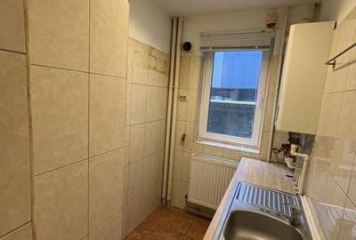 Garsoniera - DECOMANDATA - Centrala Proprie - Fara risc - VICTORIEI - 6