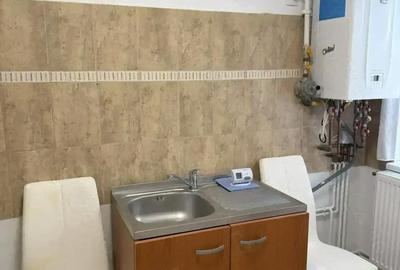 Apartament cu 2 camere decomandat în Calea București - 3