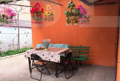 Vand casa la Nadrag zona linistita foarte aproape de centru - 3