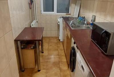 Apartament cu 2 camere semidecomandat, mobilat în Tineretului
