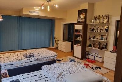 Penthouse cu 5 camere decomandat, mobilat în Central - 18