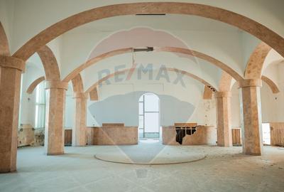 Spa?iu industrial de 1,970 - 3