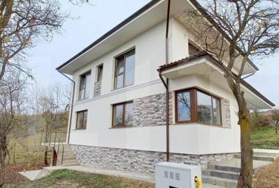 Casa individuala, 165 mp utili, teren 700 mp, Chinteni - 1