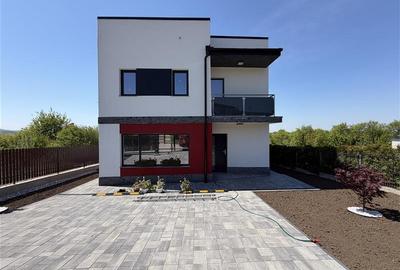 Casă cu 4 camere cu Canalizare în Bârnova - 4