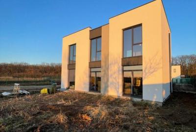 Casă cu 5 camere cu Canalizare în Balotești - 5