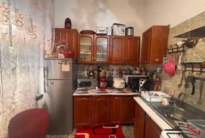 Casă cu 4 camere cu Teren 250 Mp în Central - 5