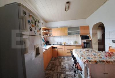 Casa cu 7 camere, 400 mp, 1500 mp de teren, Breazu - 11