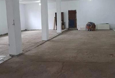 Spațiu comercial, de 200 mp, în Central - 1