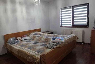 Casă cu 4 camere cu Teren 1700 Mp în Gepiu - 2