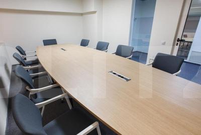 Cladire de birouri, Ultracentral - 1