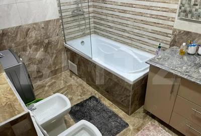 Apartament impecabil, 2 camere, 70 mp, in Tractorul - 1