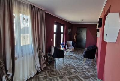 Casă cu 5 camere cu Teren 1400 Mp în Baia - 2