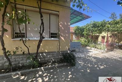 Casa de vanzare in Sibot 2200 mp teren - 3