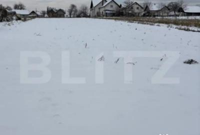 Teren de 1696 mp, în Central