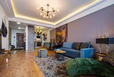 Apartament cu 2 camere decomandat, mobilat în Tractorul