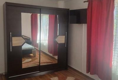 Apartament cu doua camere semidecomandate zona saturn - 2