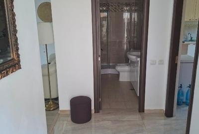 Duplex cu 4 camere cu Canalizare în Central - 3