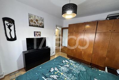 Apartament de vanzare 3 camere 65mp cu pivnita zona Valea Au - 1