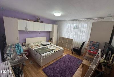 Casă cu 4 camere în Uiești - 16