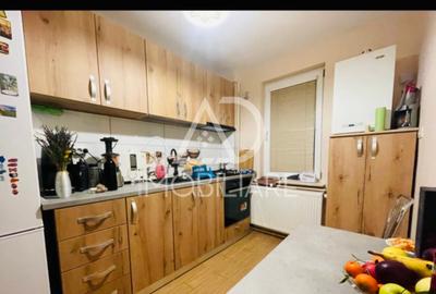 Apartament cu 3 camere semidecomandat în Central - 6