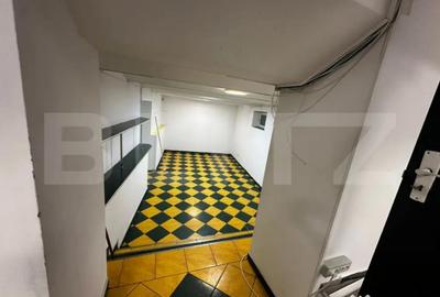 Spațiu comercial, de 130 mp, în Central - 3