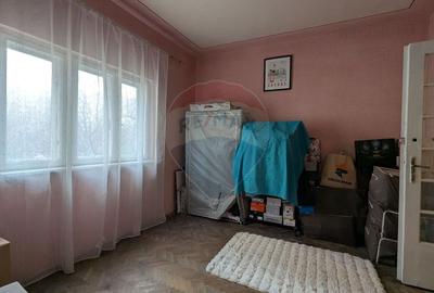 Casă cu 11 camere cu Teren 330 Mp în Iancului - 34