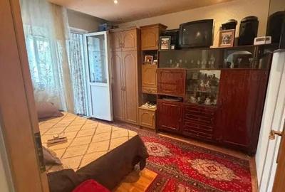 Apartament cu 3 camere semidecomandat în Craiovița Nouă - 7