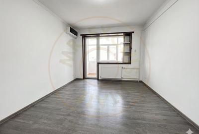 Apartament cu 2 camere semidecomandat în Frații Golești - 18