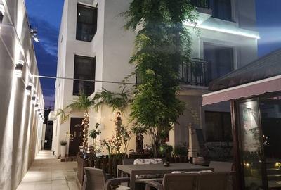 Apartament cu 2 camere decomandat în Central - 2