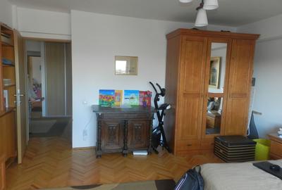 Apartament cu 3 camere decomandat în Central - 7