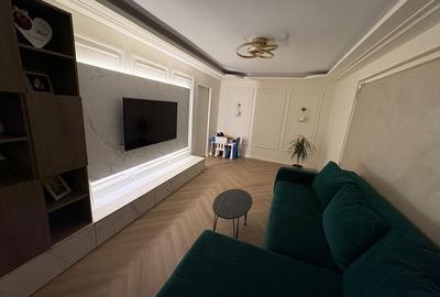 Apartament cu 3 camere decomandat, mobilat în Faleza Nord