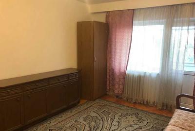Apartament cu 4 camere decomandat în Central - 2