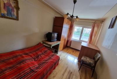 Apartament cu 3 camere decomandat, mobilat în Răcădău - 3