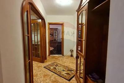 Apartament cu 4 camere decomandat în Obor - 4