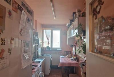 De vanzare apartament cu 3 camere, Mureseni - 5