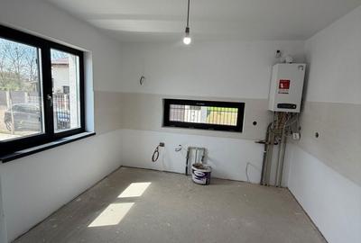 Casă cu 4 camere în Central - 6