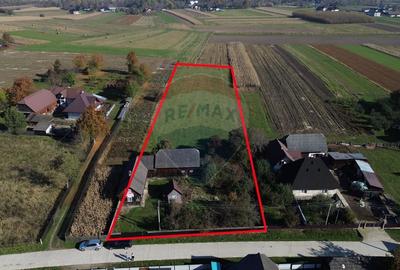 Casa  de vanzare in Horodnic de Jos cu teren de 3900mp - 1