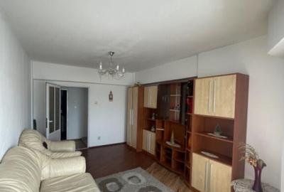 Apartament de vanzare, cu 2 camere, 45 mp, etaj 7, zona ultr - 10