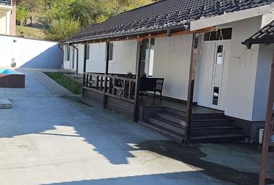 Casă cu 4 camere cu Teren 867 Mp în Drăganu - 8